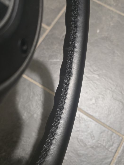 Волан БМВ Е30, Е34, Е32 и др Nardi Blackline 365mm ОЕМ