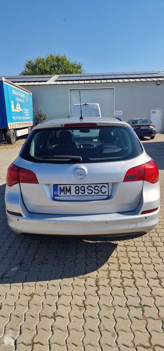 OPEL Astra 2011 — imagine 3