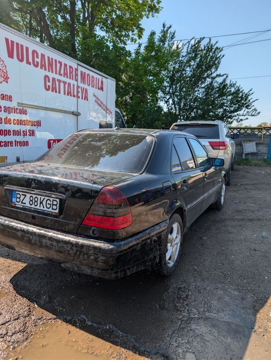 Vând sau schimb Mercedes c180 w202