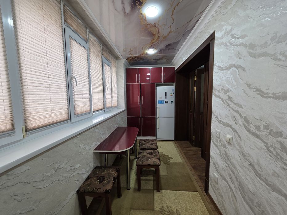 77-серия Кирпич 3 хона 3 этаж 6-метровая веранда шошилинч арзон