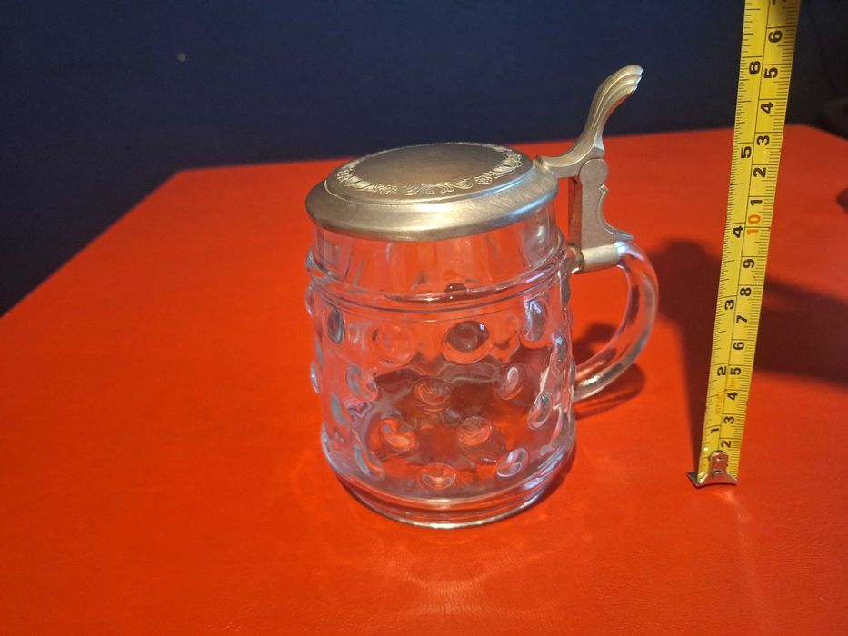 Красиви изделия от кристал и стъкло.