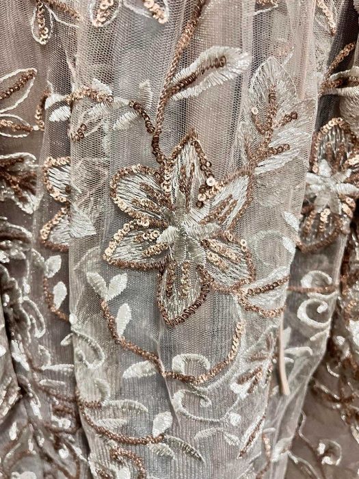 Уникално красива рокля True Decadence