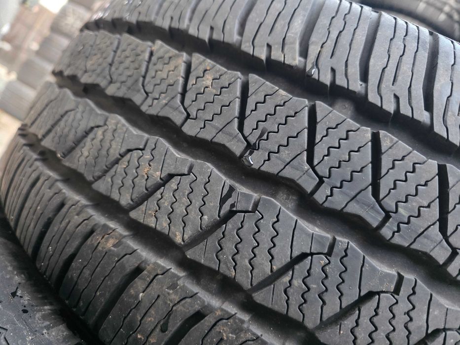 4бр Зимни гуми 225 55 17 С - Continental