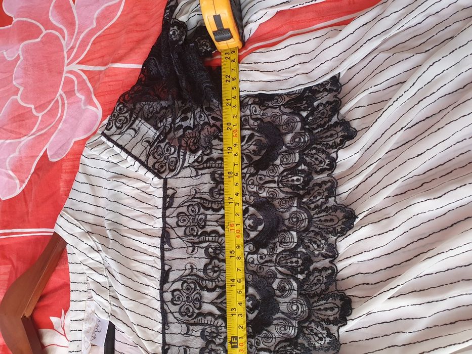 Прекрасна риза на LUCY.Обличана веднъж и изпрана.