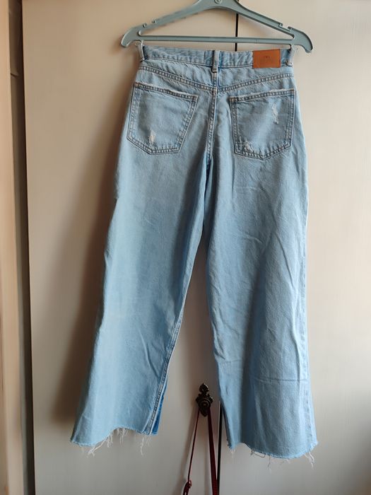 Джинсы, кофта укороченная