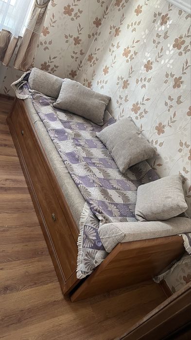 Шкафы и диван кровать