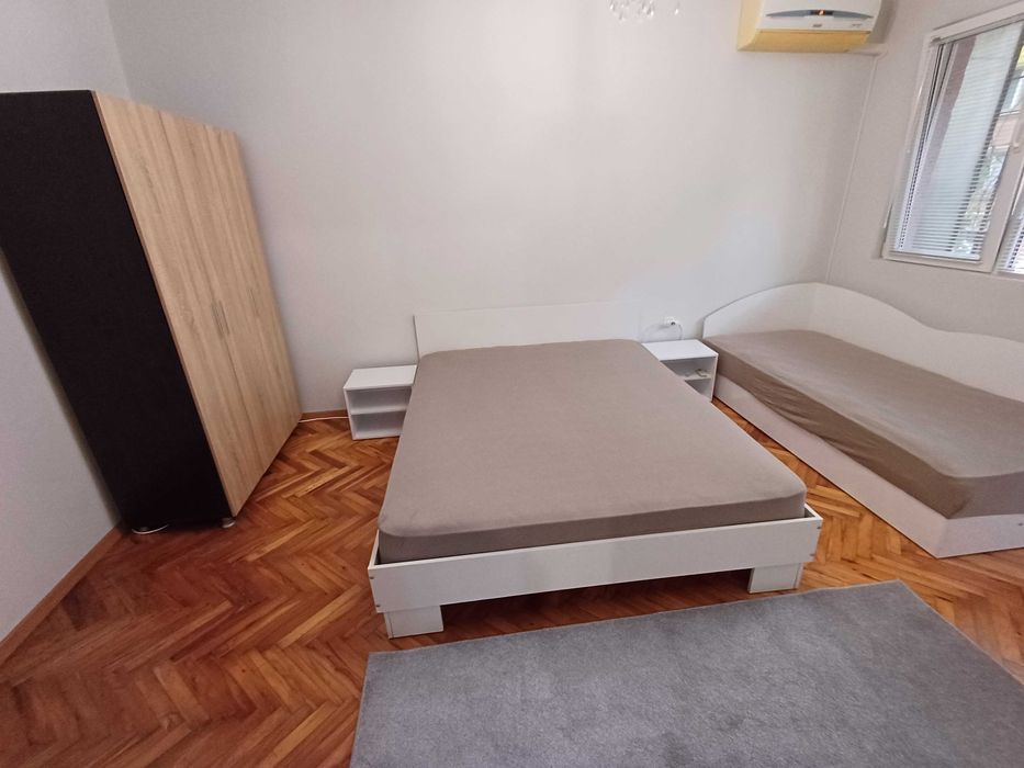 Дава се под наем Двустаен апартамент в Бургас, Център - 65 кв.м за 459 € - Снимка #8