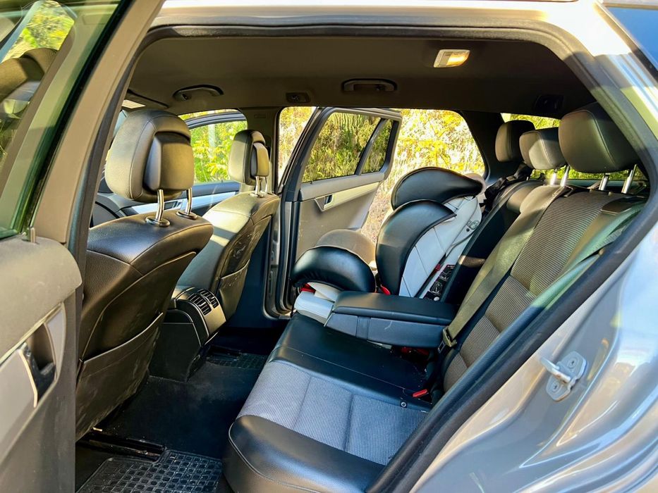 Mercedes Benz C220d