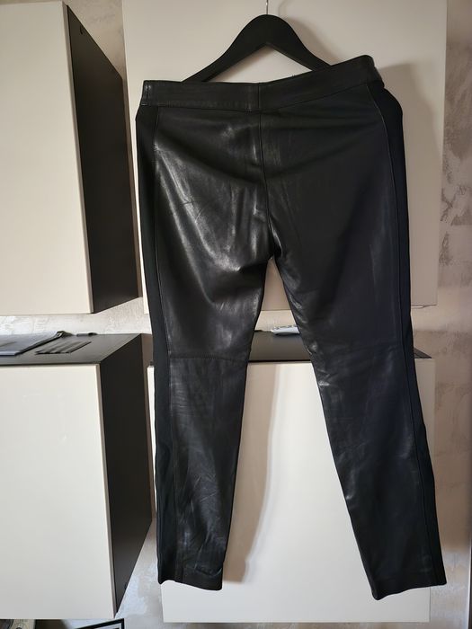 Pantaloni din piele naturala