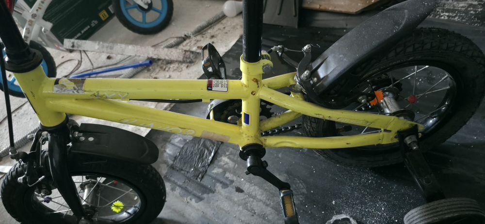 Bicicleta 2-4 ani