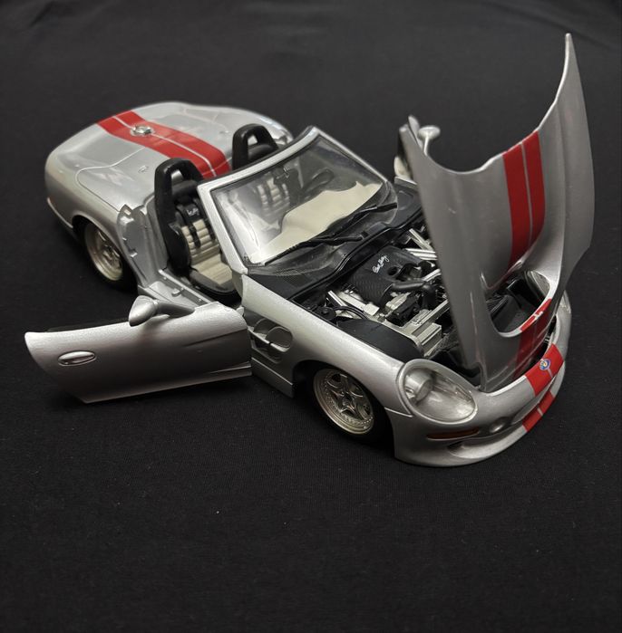 Macheta Bburago 1:18 Shelby series 1
