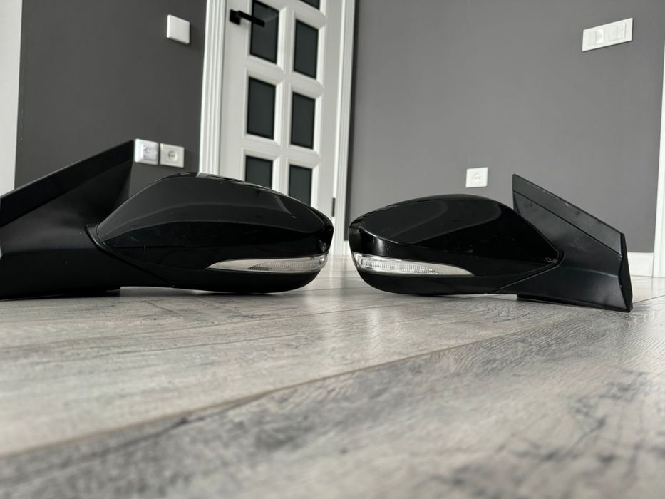 Зеркала с поворотником Hyundai Accent