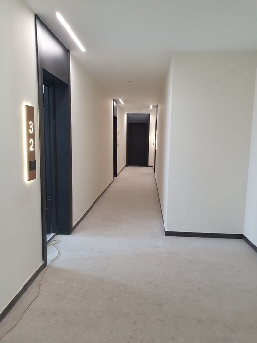 Продава се Двустаен апартамент в Варна, Левски - 69 кв.м за 2493 €/кв.м - Снимка #11