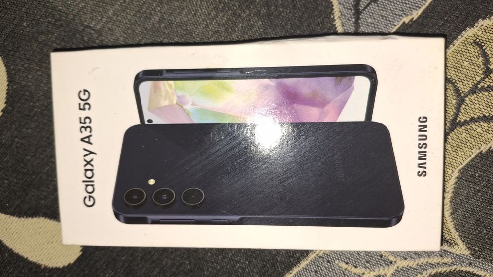 Телефон самсунг а35