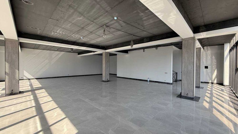 Сдаётся здание, Юнусабадский р-н, первая линия, Кази махалля