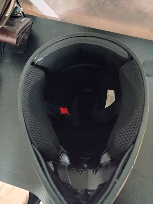 Vând casca moto cross/atv , este in stare foarte bună!