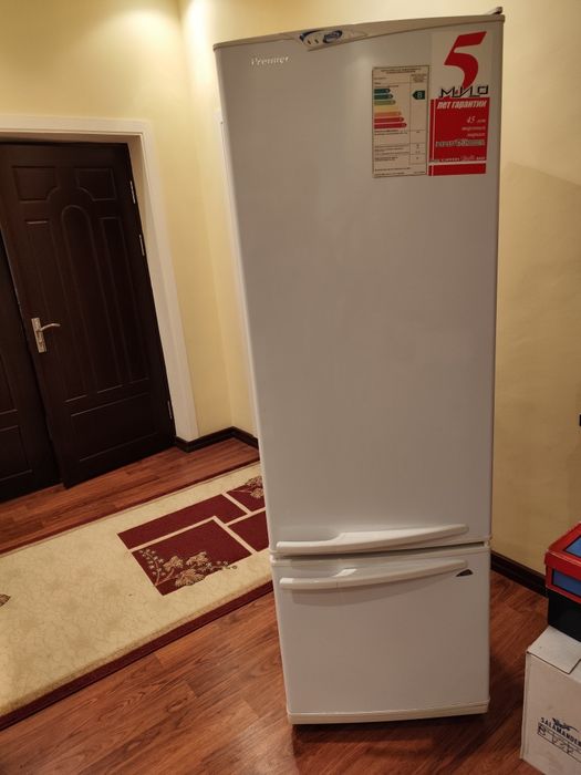 Холодилник  POZIS 2х камерни сотилади