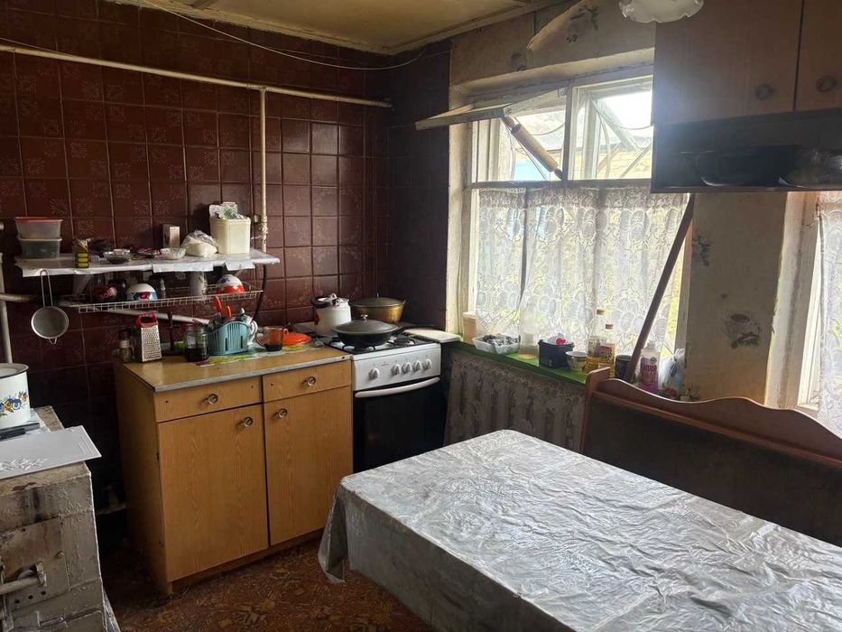 Продается 4-х комнатный дом в Военном городке