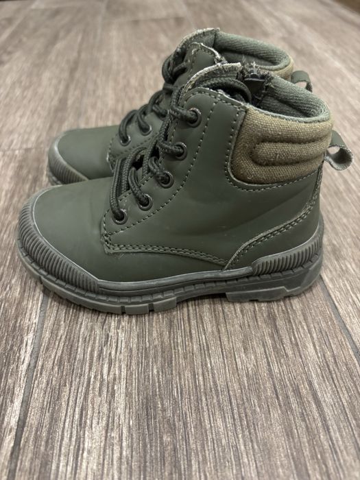 Детски боти LC Waikiki