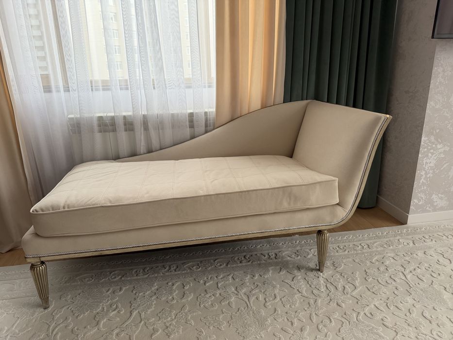 Продаётся шезлонг (диван).