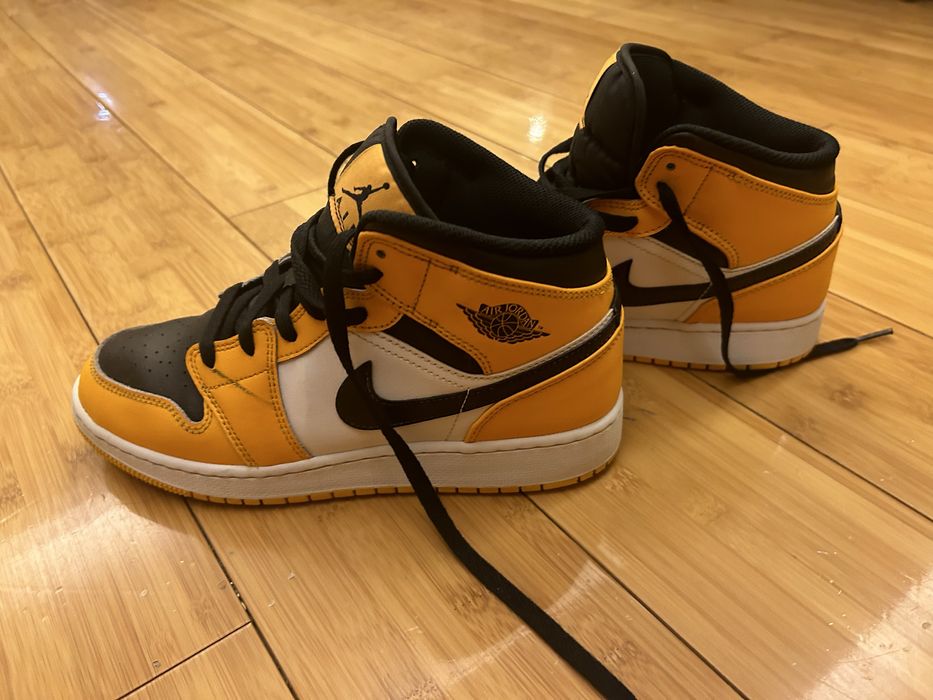 Adidasi  Jordan 1 mid yellow masura 39