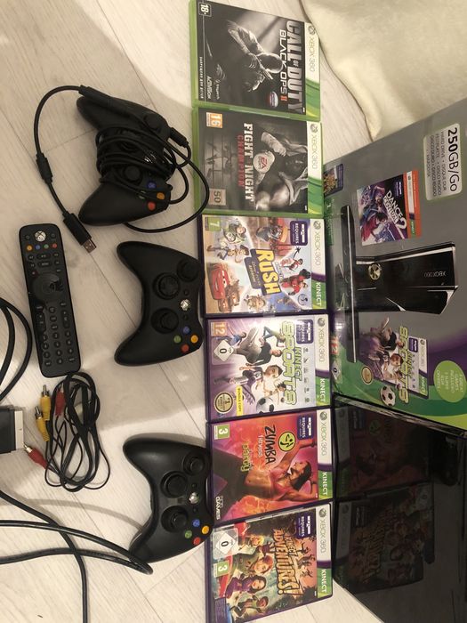 Xbox 360 с коробкой