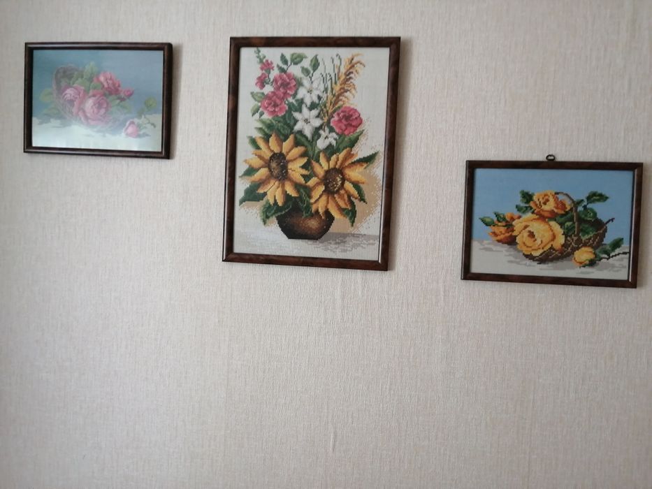 Гоблени кошнички с рози и панер с цветя