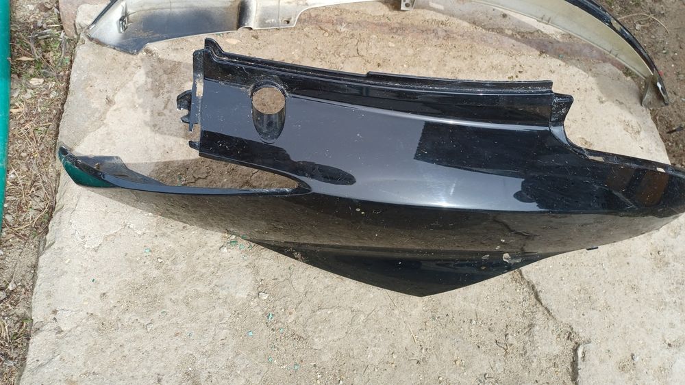 Продам пластик фары и сиденье для м 8 про.