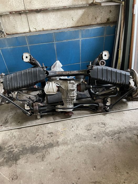 Vând punte spate a5 quattro an 2018