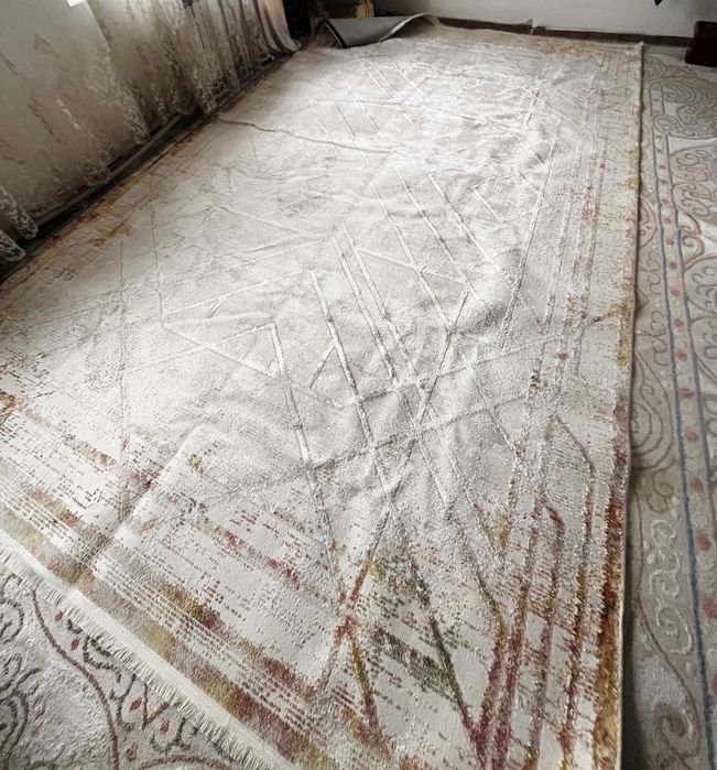 Ковер для зала или для комнаты б/у