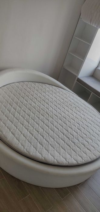 Луксозна кръгла спалня "Венеция" мебели Камбо– Бяла еко кожа ЗАБЕЛЕЖКИ