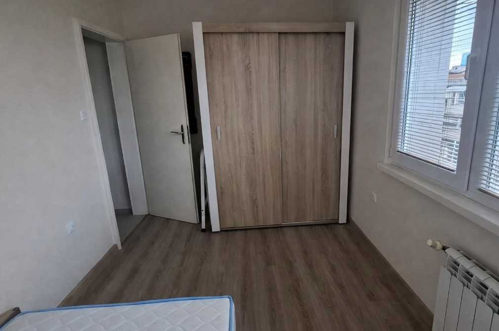 Тристаен апартамент под наем Гео Милев