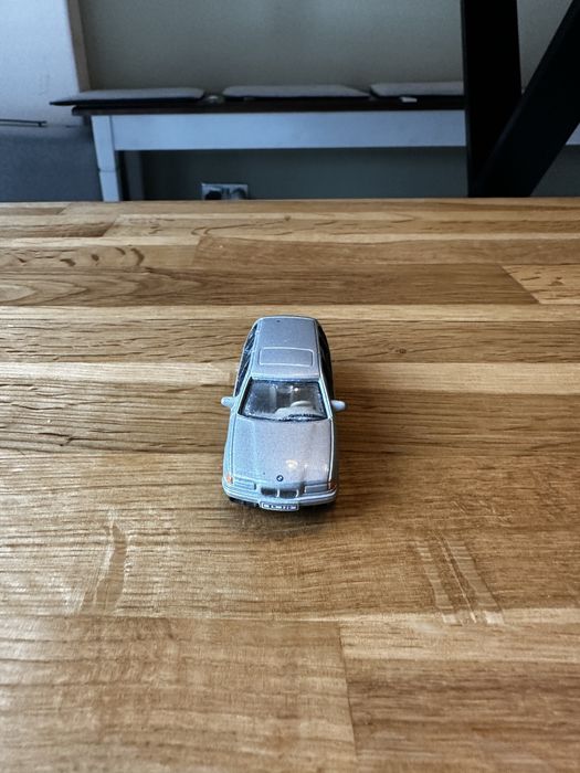 Machete metalice diferite modele de masini !