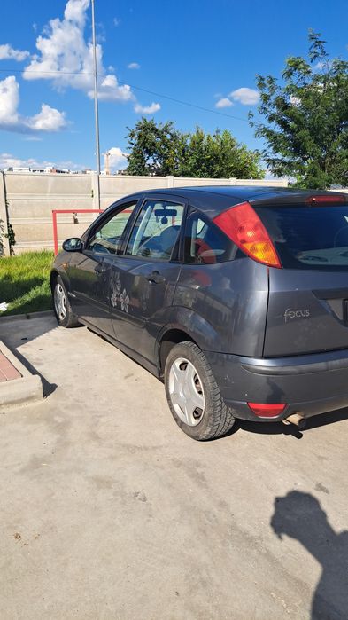 FORD Focus 2001 — imagine 3