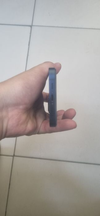 Iphone 13 в отличном состояний