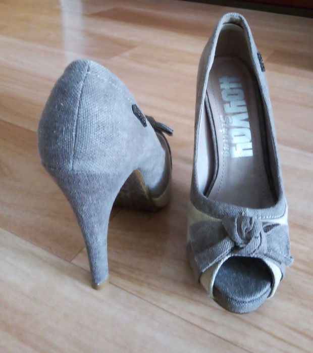 Pantofi Hoyvoy, nr.35,decupați,toc 11 cm. bej cu maro deschis,noi,