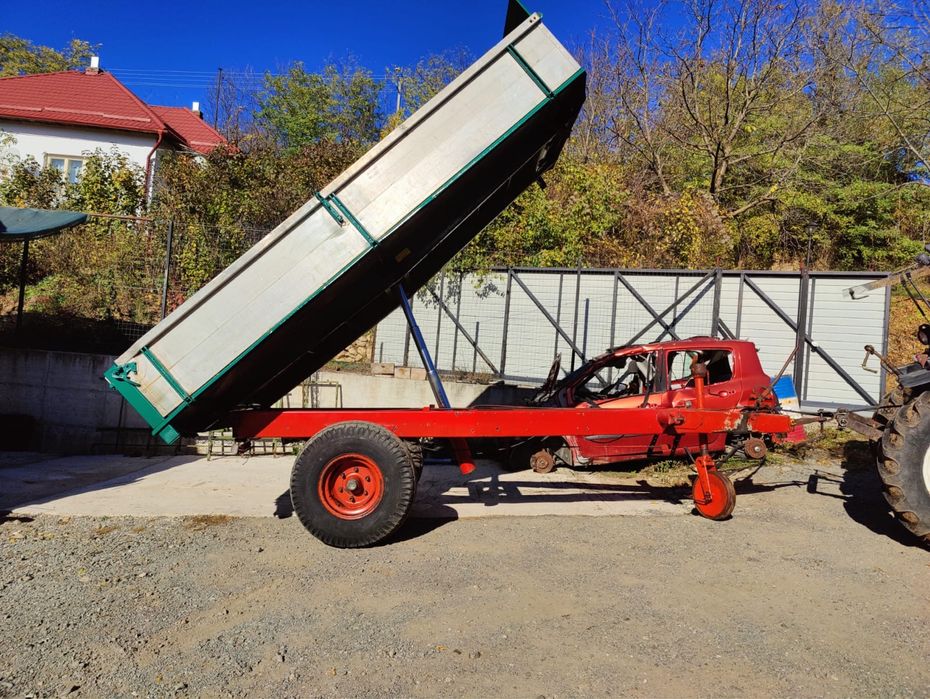 Remorca basculabila pe o axa produsa Germania