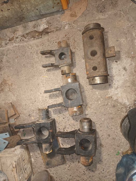 Продавам трегери за ПУ на мотокари и др.