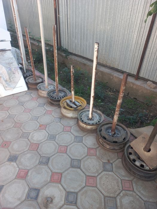 Продам металы стойки трубы