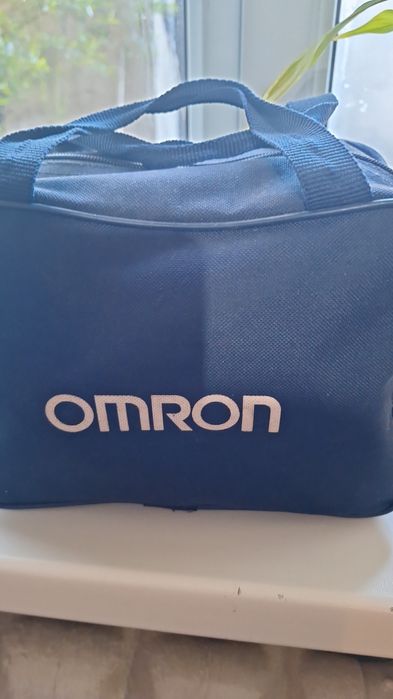 Продаю инголятор ОМРОН