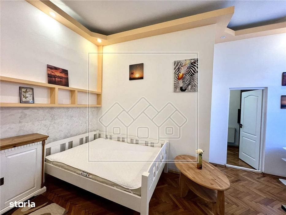 Apartament de inchiriat - 3 camere, mobilat, parcare - Noica — fotografia 1