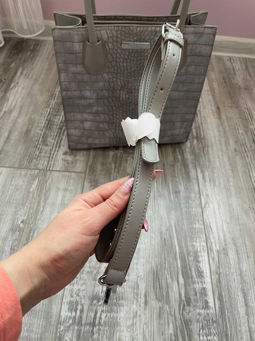 Дамска сива чанта