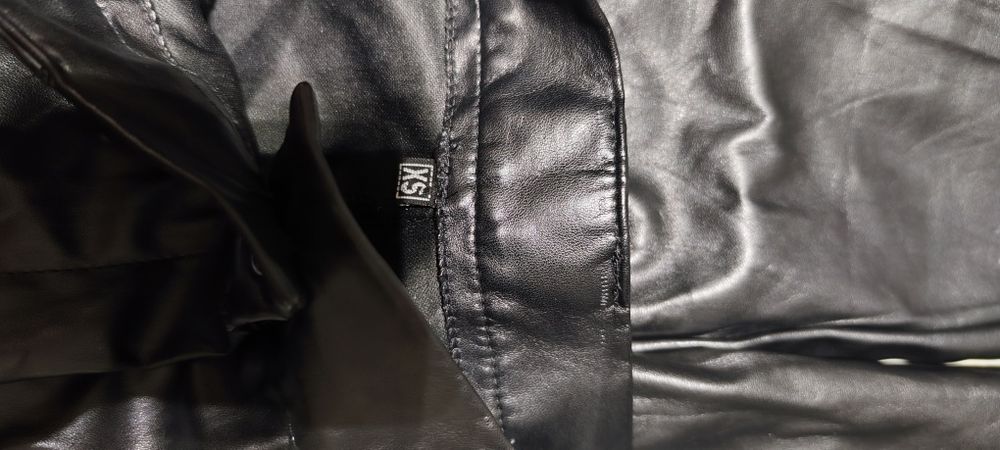 Дънки и панталони