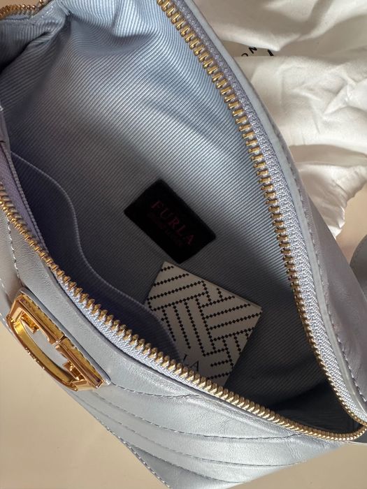 Furla чанта за кръста