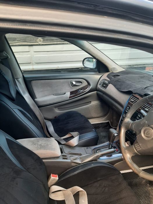 Nissan cefiro 1999