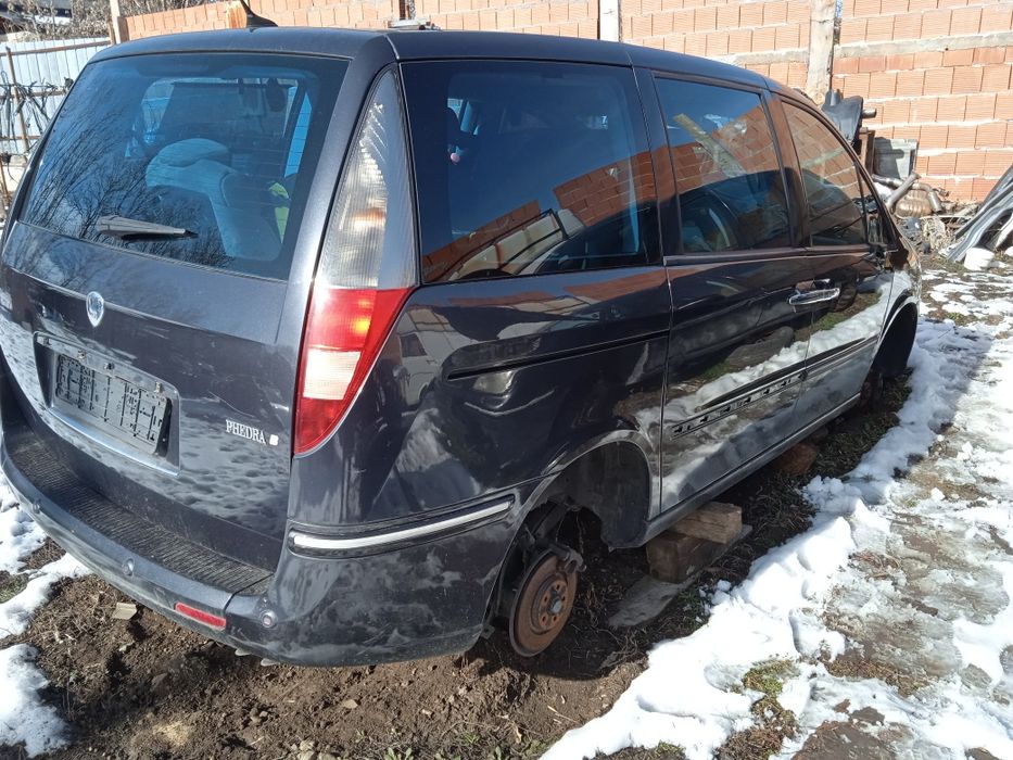 Ланчия федра на части