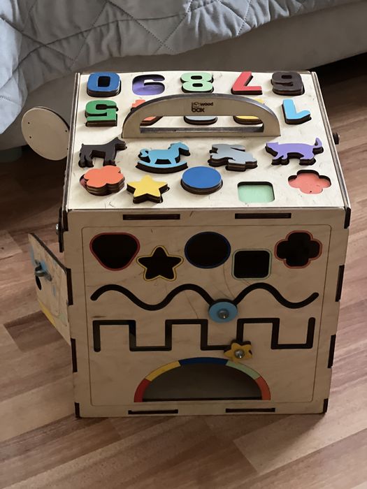 Бизи-куб для малышей