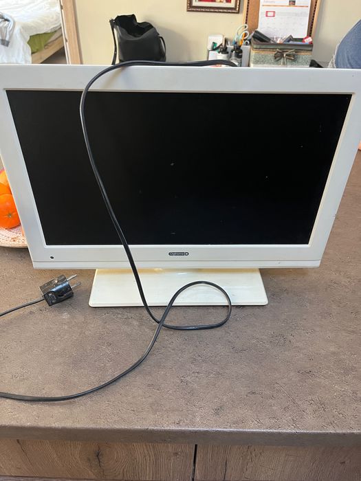 Монитор или телевизор DIGHOME , бял , дистанционно