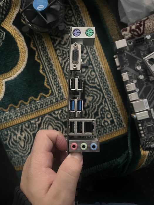 Продам материнки h310