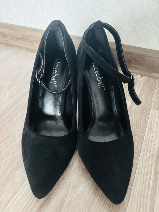 Туфли новые 35 рр замш